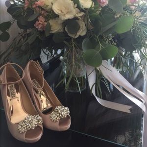 Pink Badgley Mischka Dallas Pumps